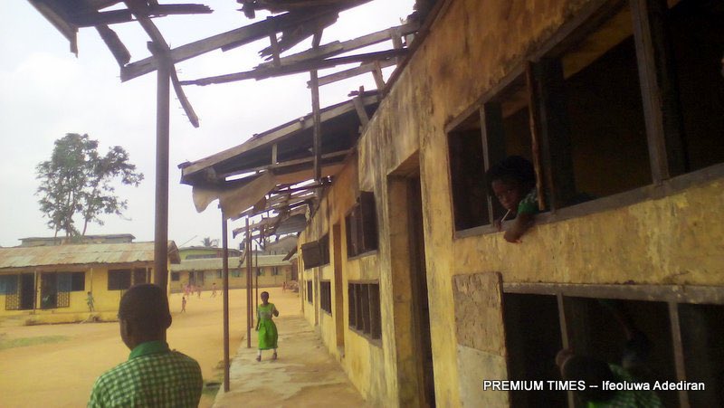 Methodist Primary School, Ewu-Tuntun, Lagos State 

#TinubuLagosSchoolSeries

@chiditweets042 please press the neck more.