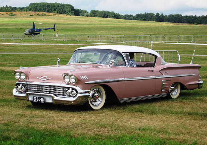 nobu_ohaZ's tweet photo. #TGIF #FunFriday #RandomEdition
Chevy cool classic coupe😎🚗💨
... really cool '58☕️😎 https://t.co/7kbMpZcKcO