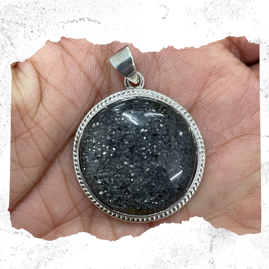 Make a celestial statement with this exquisite Galaxy Sunstone Silver Pendant.

#jewelscraze #galaxysunstone #sunstone #sunstonejewelry #sunstonegem #gemstonependant #pendantcollection #handcraftedmagic #gemstonejewelry #jewelrylove #jewelryforher