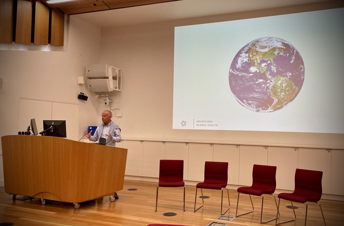 Great to delve into to #GlobalHealth w @NordstrmAnders again tonight! ✨Think #HEALTH: it’s more than a disease or virus; it’s not just services & care✨ Tks Anders, @TheDohertyInst @ausglobalhealth & @VicHealth for making a strong case for more integrated approaches for health
