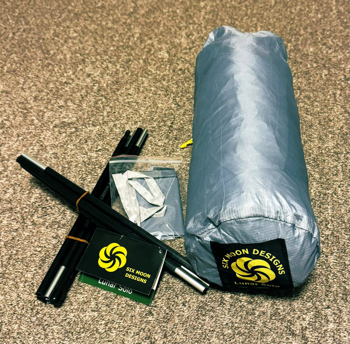 Manpuku_Trail's tweet photo. 🤗とにかく全て軽い⛺️
#SixMoonDesigns
#LunarSolo
#CarbonFiberTentPole https://t.co/uA7HDe5zoM
