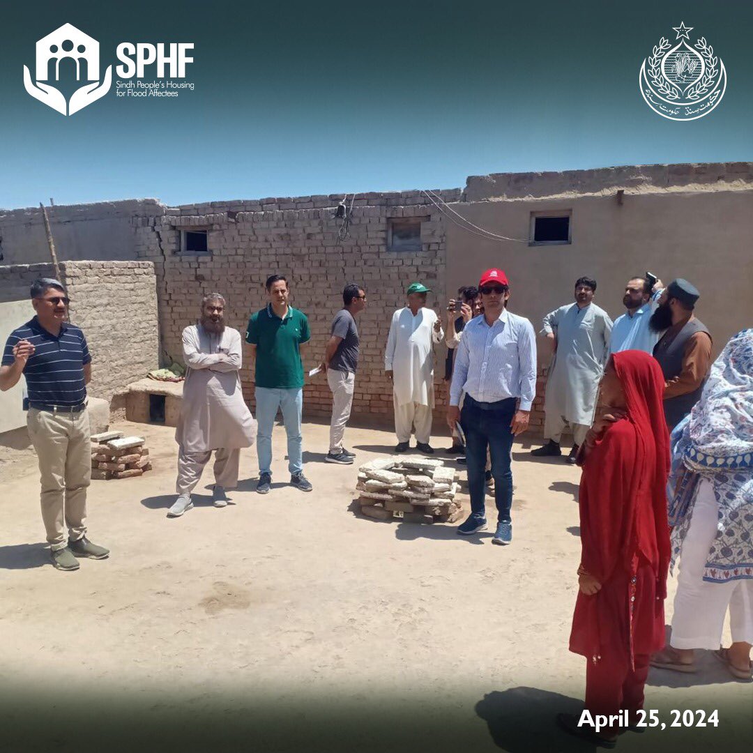 The Balochistan Housing Unit visited Tando Allahyar district, where SPHF is rebuilding homes post-2022 floods. They engaged with SPHF's implementing partners and gathered insights which will aid in the efforts of housing construction in Balochistan.
#SindhPeoplesHousing