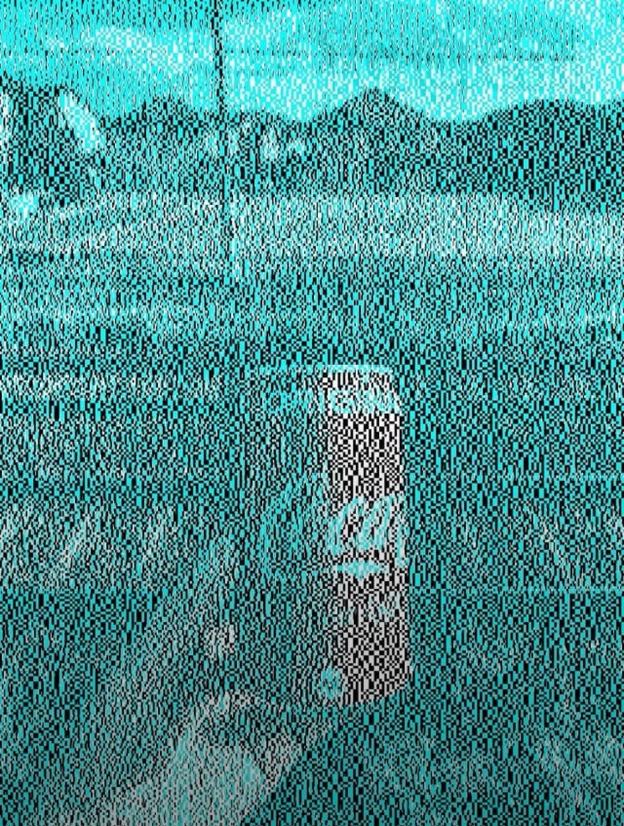 There is no red colour in this image