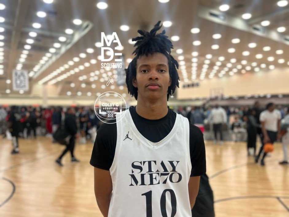 2025 @TeamMe7oEYBL F Tyrell Bowles has received an offer from Bryant, a source tells @madehoops. The 6’8” athletic 4-man has intriguing long-term tools that he showcased throughout #EastMania last weekend.