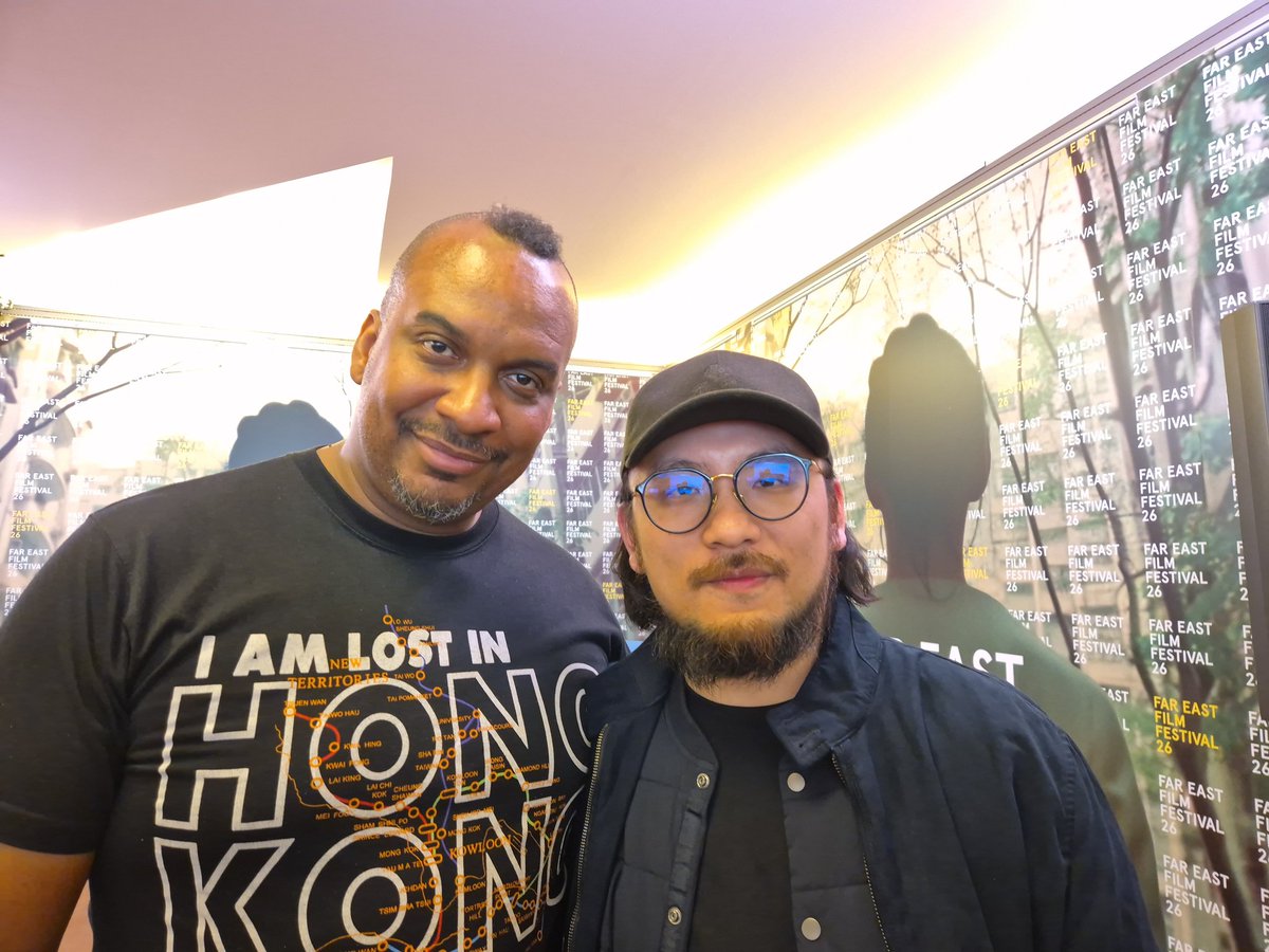 fredambroisine's tweet photo. During the #FFFF16 HK panel discussion, I asked a question to #LawrenceKan #簡君晉, director of #InBroadDaylight #白日之下, about working with former #ShawBrothers movie star #DavidChiang #姜大衛. Later, we did a selfie and he sent it to Mr Chiang. #HongKongCinema #AmbroisineHK https://t.co/6SZZUvlxbC
