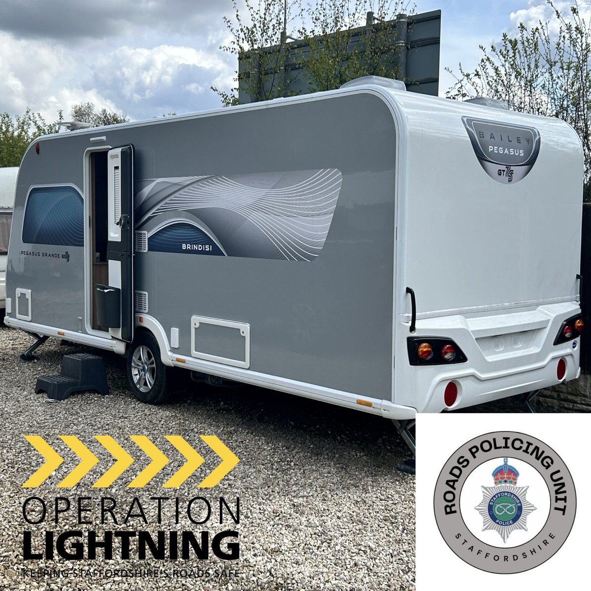 This £30,000 caravan was reported #stolen at 9am this morning to @cheshirepolice @Tracker_UK activated and intercepted by the RPU in @TamworthPolice area Vehicle recovered to its owner who is more than Happy 👌 #OpLightning #TrackerUk #RPU