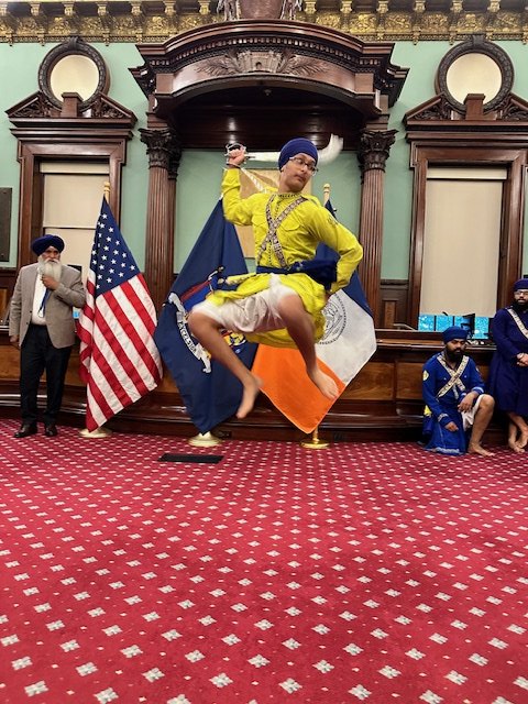 Was proud to co-host and celebrate the 2nd Vaisakhi event held by @NYCCouncil at City Hall last night, as part of Sikh Heritage month. Congrats to all the honorees in the Sikh community who received proclamations for their significant contributions to NYC. #Vaisakhi