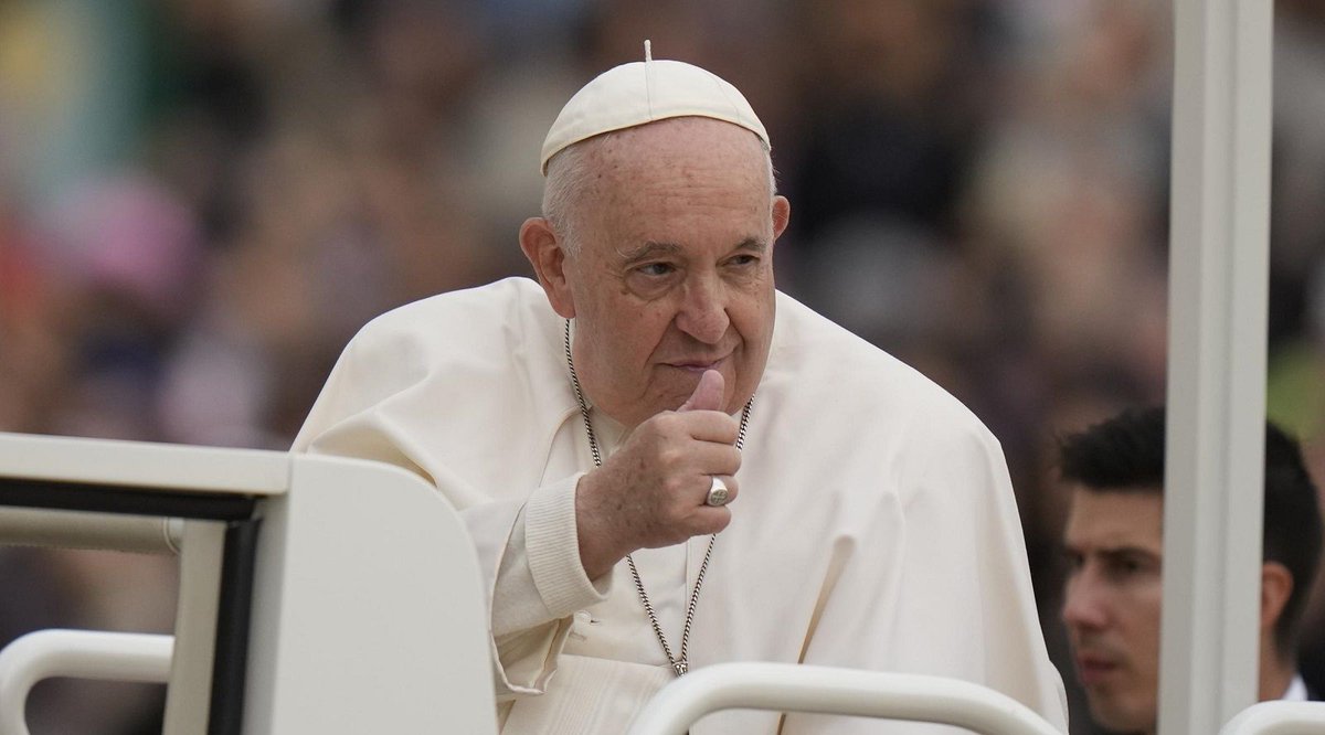 Papa Francesco elogia il gioco della dama: esercita la logica e utile con l’abuso dei social buff.ly/4dbwnph