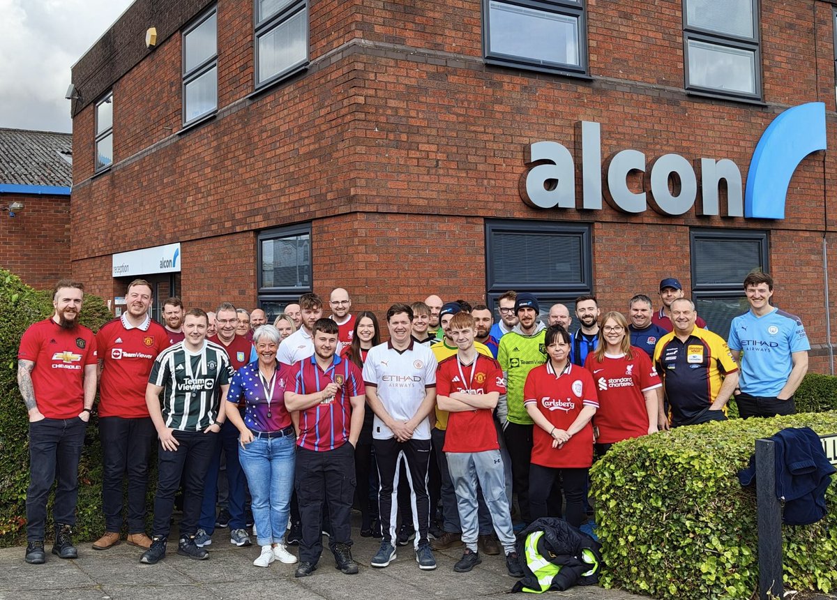 It’s #footballshirtfriday at Alcon! Our team are wearing their football shirts to raise money towards the Bobby Moore Fund for Cancer Research UK. Thank you to everyone for their generosity and support 💙

#alconbrakes #WhatsStoppingYou #bobbymoorefund #cancerresearchuk