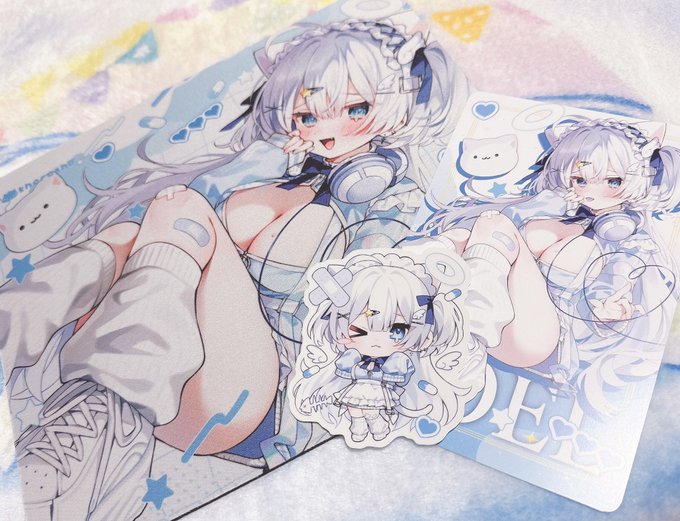 新刊セットのグッズ、ぐうかわです🩵🪽 