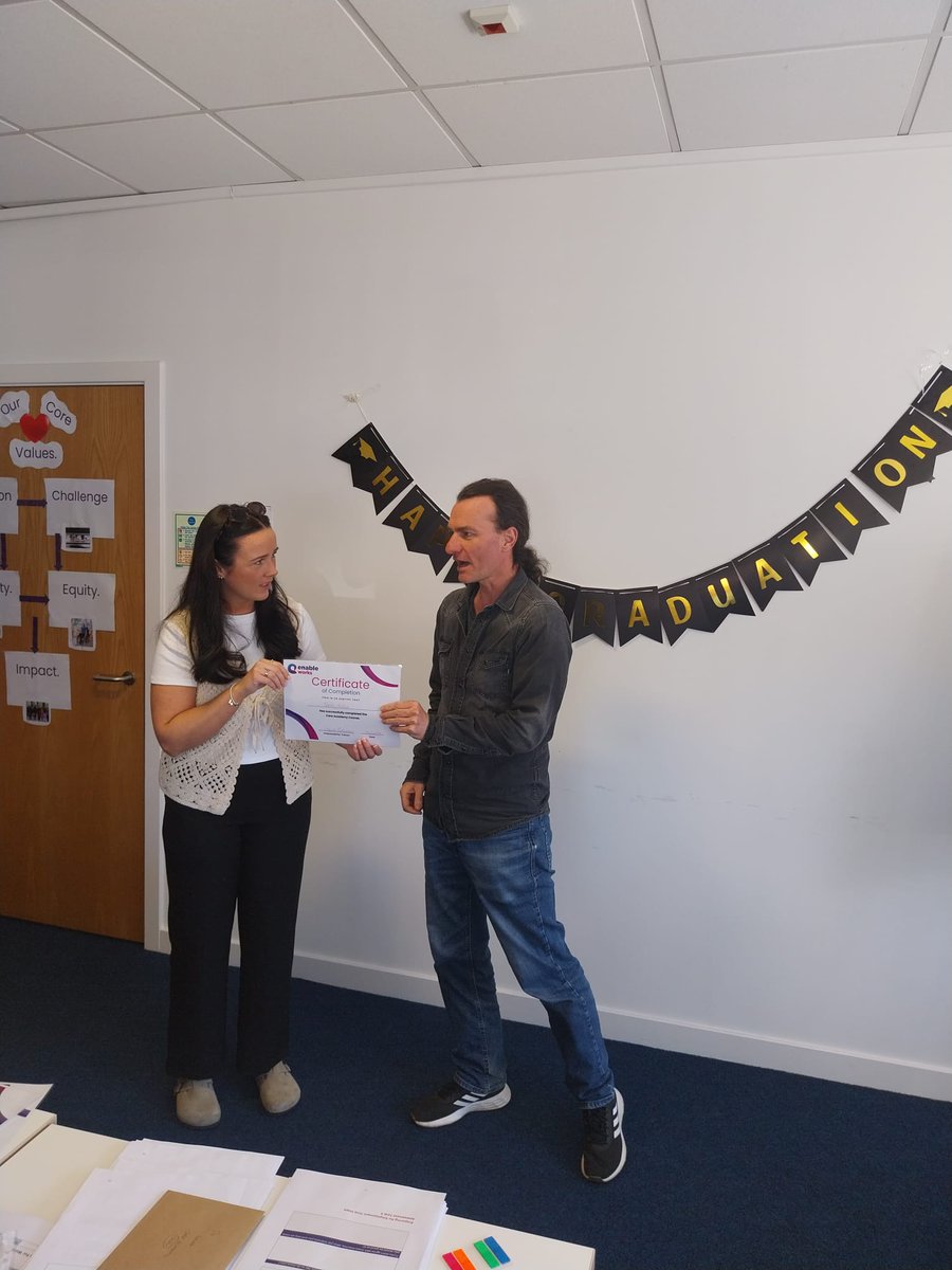 Laura Paterson tweet media