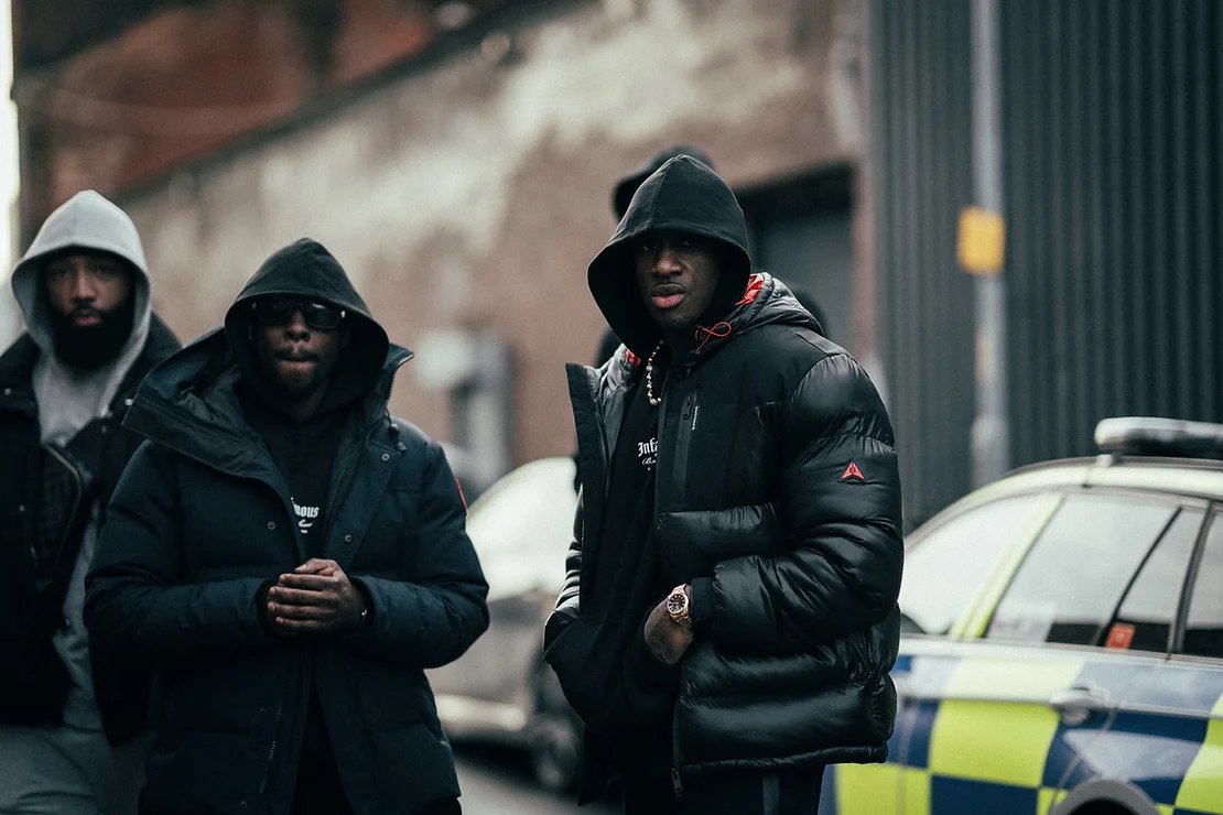 [@BugzyMalone] frontlines New Era On 'Old Friends' On ‘Old Friends’ Bugzy brings the North-West city closer to our periphery in his latest offering, whilst returning back to basics to the sound we fell in love with. newwavemagazine.com/single-post/bu…