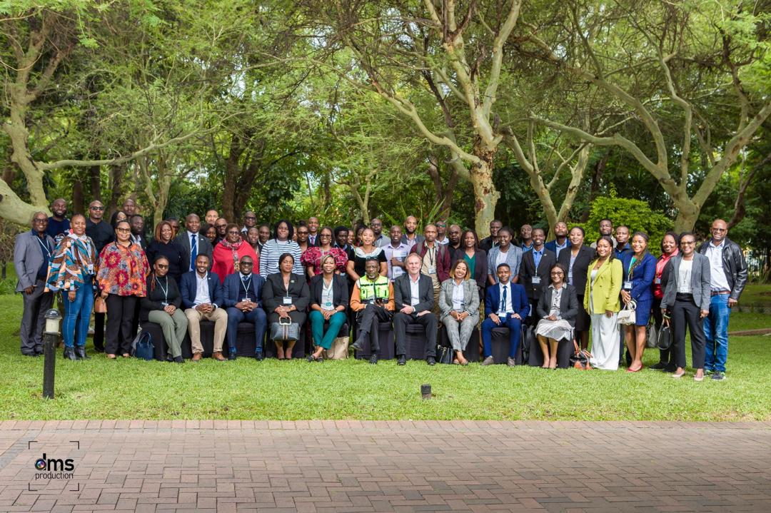 Prospero recently attended the #Carbon & #ClimateFinance Workshop hosted by SPAR6C program & Ministry of Green Economy

Banks, regulators such as the Bank of🇿🇲, & policymakers convened to discuss opportunities & challenges facing the financial sector in climate & carbon financing