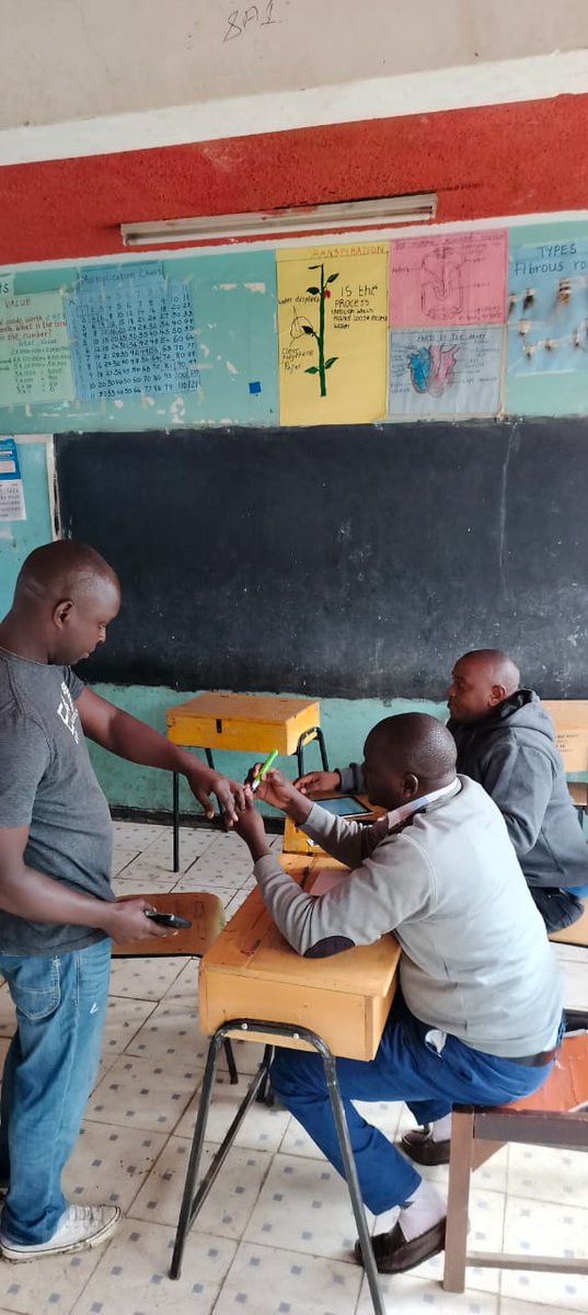 Voting is ongoing at Kariobangi Primary School in Embakasi West Constituency, Nairobi County. #UDAGrassrootsPoll