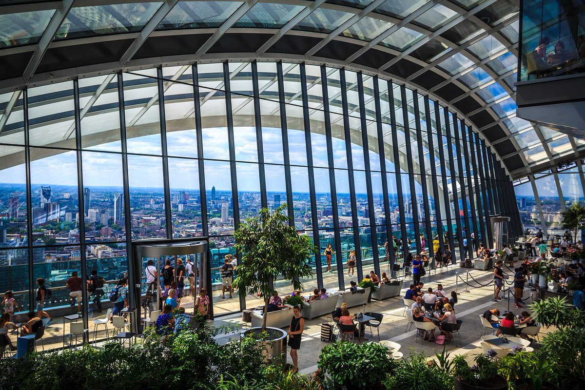 Cheaper alternative to the #overpriced #Londoneye...

#skygarden - on the 35th floor of the 'Walkie Talkie' building in the City of #London - offers a limited amount of free tickets on their website (you can sometimes get lucky with walk-ins if you go early enough to avoid…