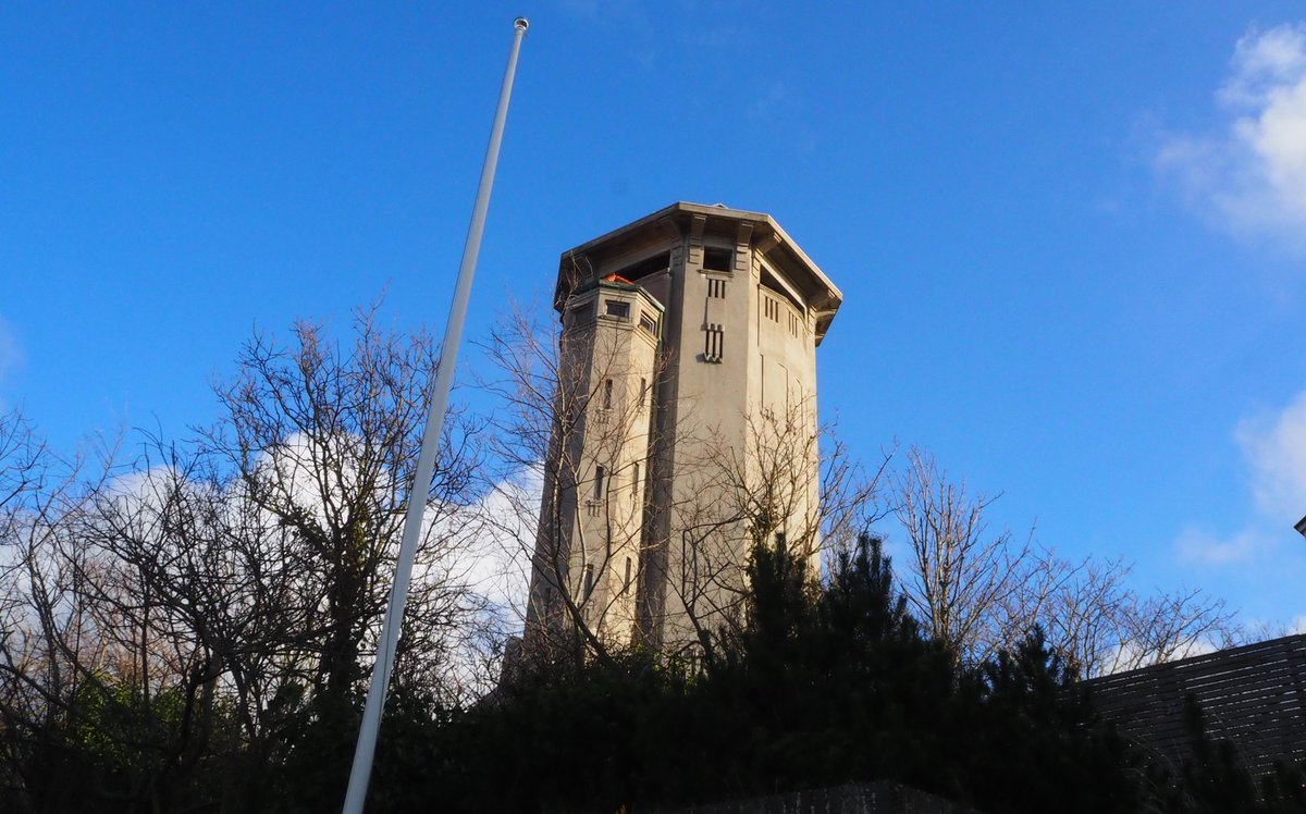 The watertower in Noordwijk South-Holland, The Netherlands.

#watertower #watertowers #tower #towers #Noordwijk #NoordwijkZH #architecture #monument #monuments #photography #photograph #photographs #photo #photos #picture #pictures