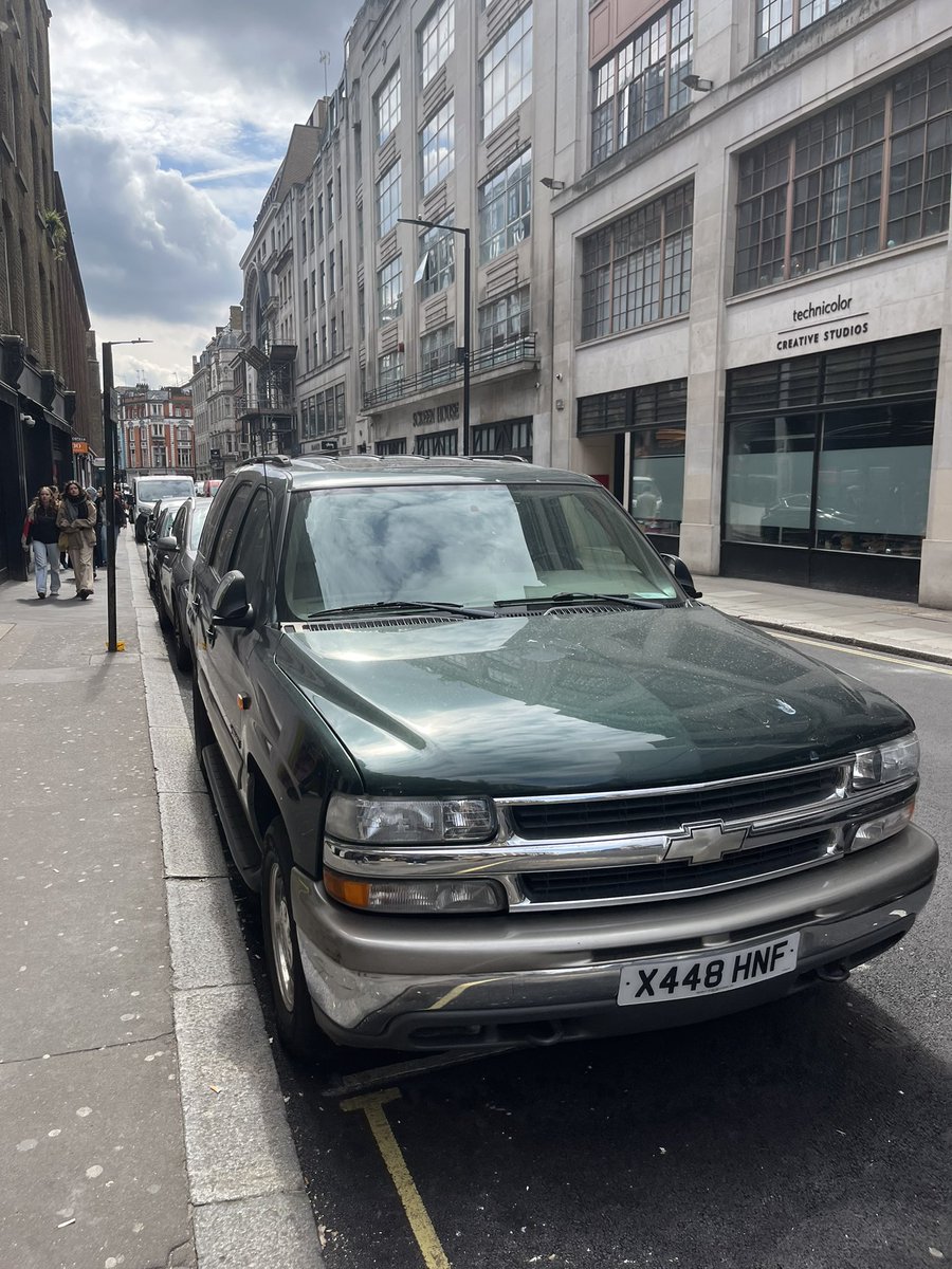 exceexx's tweet image. what am i laying my eyes upon