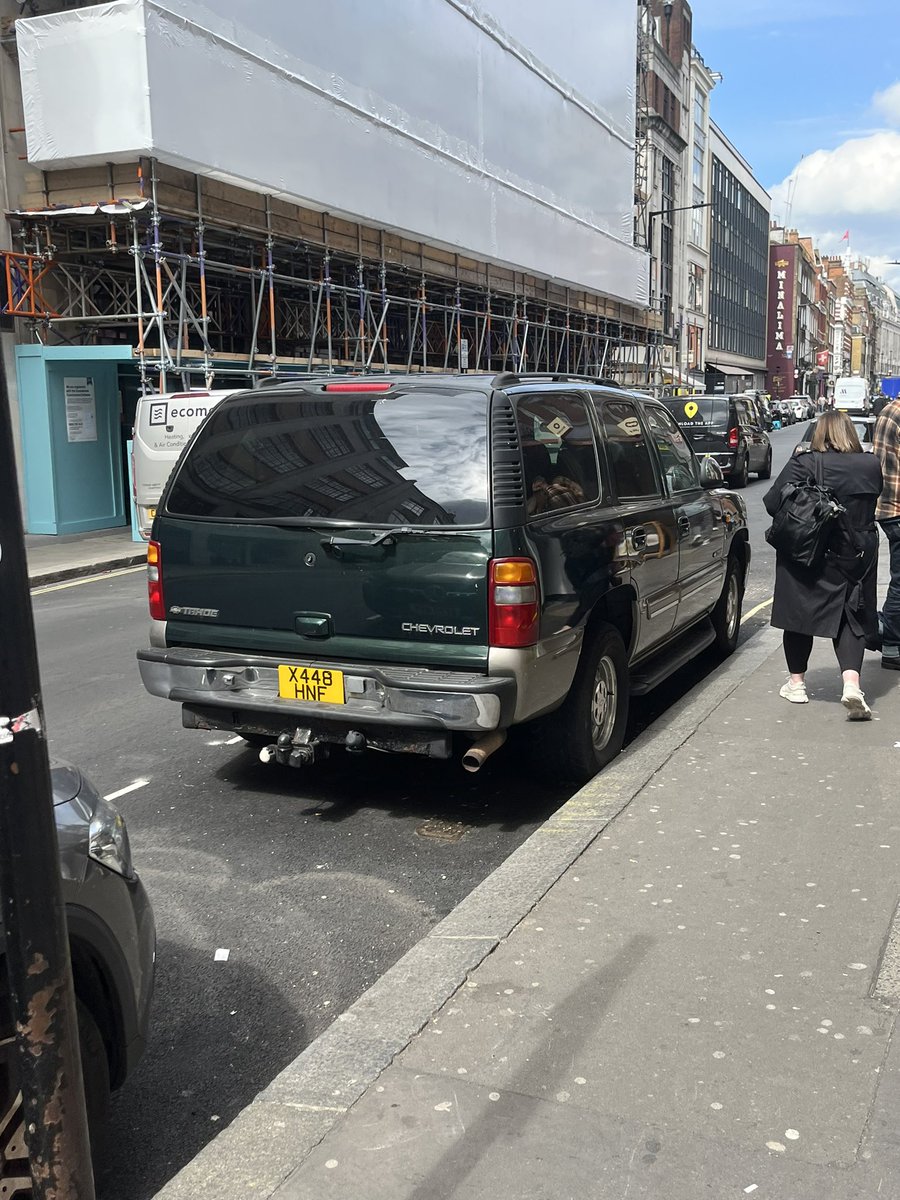 exceexx's tweet image. what am i laying my eyes upon