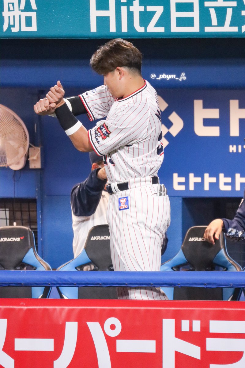 喜んでるときもすぐ確認してた😭😭

2024.4.25 明治神宮野球場

#村上宗隆 #swallows