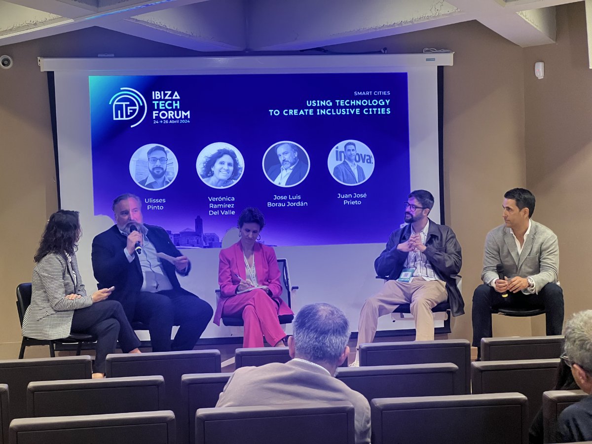 🏙️ Exploring Smart Urban Furniture at Ibiza Tech Forum! moderated by Dolores Ordoñez, panelists Ulisses Pinto (Dedallus), Verónica Ramírez del Valle (Smart City Cluster), Juan José Prieto (INNOVASUR), and Jose Luis Borau Jordán (Fundación ONCE)  @Ibiza_Travel  #IbizaTechForum