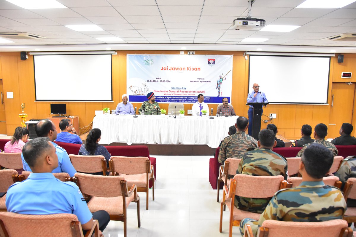 #MANAGE launched #JaiJawanKisan 3rd batch training program on 26-04-24,backed by #MinistryofDefence, GoI,aiming to empower 40 about to retire soldiers as #Agripreneurs.With comprehensive training until Aug 09,2024🌱💼
#MANAGEites @AgriGoI @chandraagri @kjkrishimedia @mamtajain69