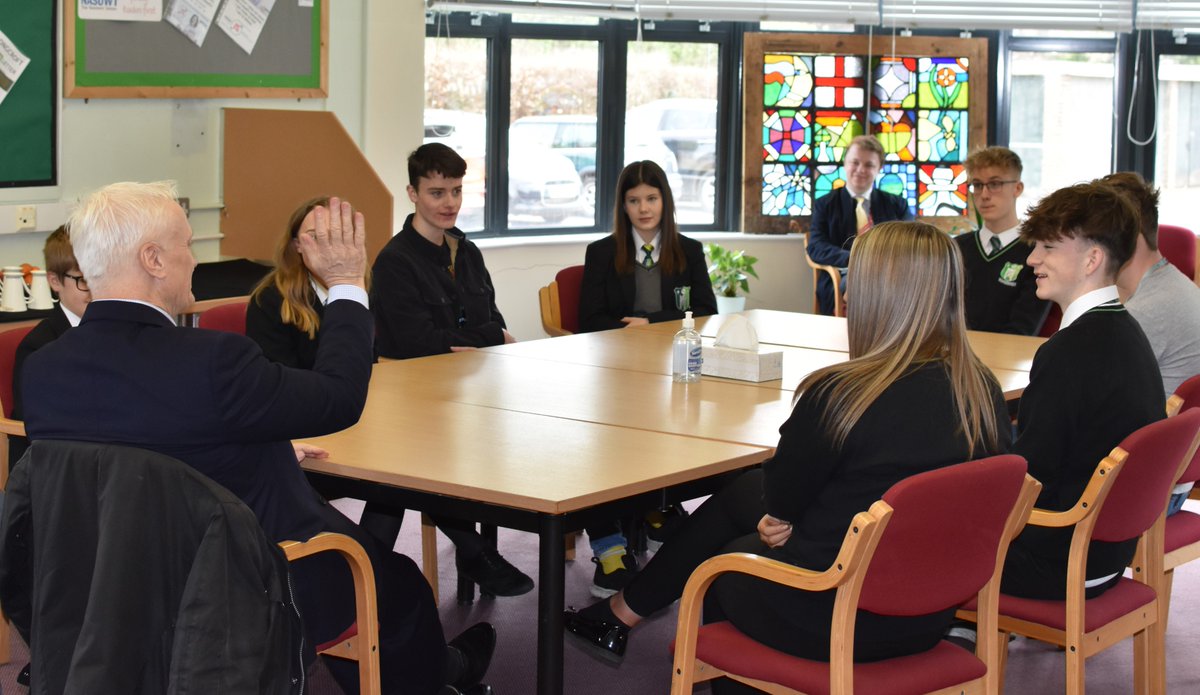 Our pupils and students were thrilled @grahamstuart joined them to learn more about how we use 'Pupil Voice' in our school.