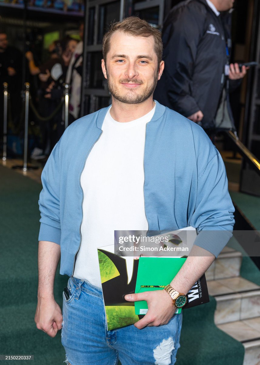 TeamMaxBowden5's tweet photo. Max Bowden attending Wicked gala night at Apollo Victoria theatre #MaxBowden https://t.co/vLwS7HvGxp