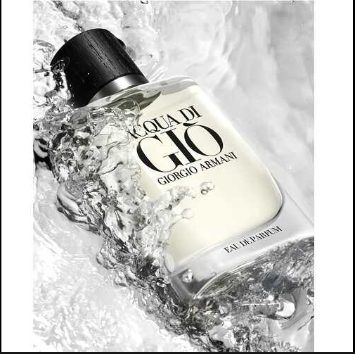 Tek geçeceğim parfüm Giorgio Armani'nin Aqua Di Gio'su...

125 ml Edp'sini dün aldım... Boyner'de Hoppi Kartınız varsa indirimli alabilirsiniz...

Doğru tende bu kadar iyi duran başka bir parfüm yok bana göre ;)