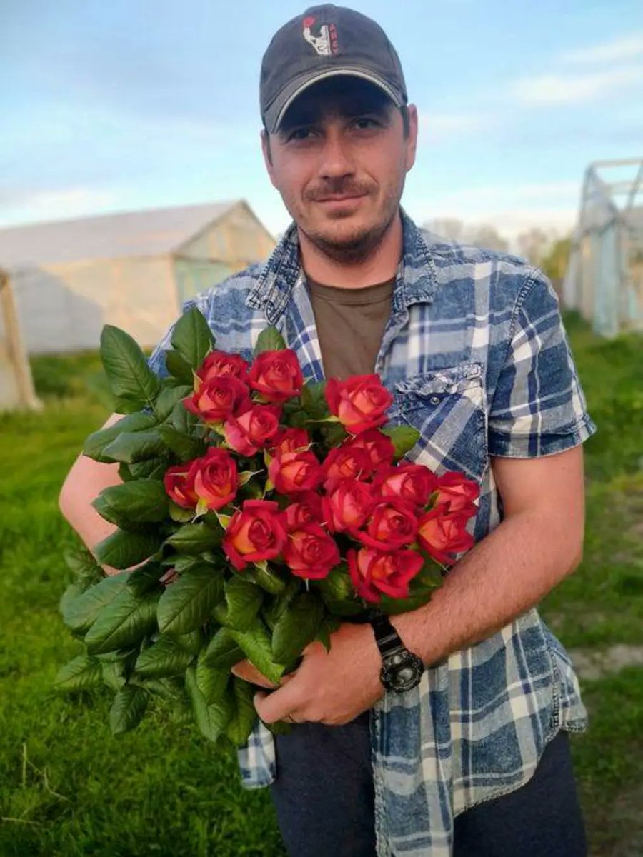 A short story from Ukraine: 'Kvilinskiy Garden is no more. The owner of the farm, Yan Kvilinskiy, has been killed in action. Kvilinskiy Garden no longer grows and sells flowers.'