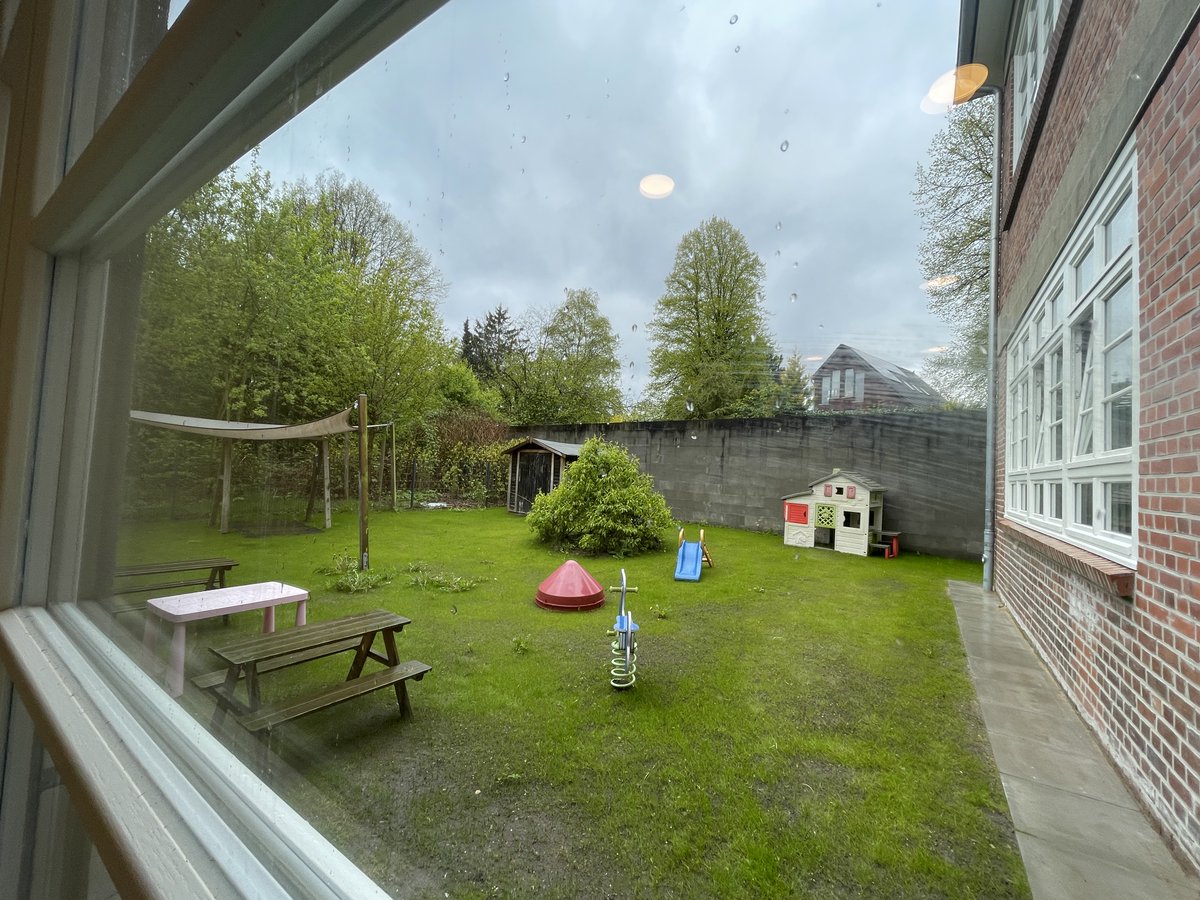 Wir freuen uns sehr, das alte Bürgerhaus #Meiendorf in neuem Glanz erstrahlen zu lassen. Energetische Sanierung fertig, top #Brandschutz, #Wärmepumpe, #PV-Anlage, neuer größerer Saal mit Bühne, frischer Anstrich und vieles mehr - das Ergebnis kann sich wirklich sehen lassen!