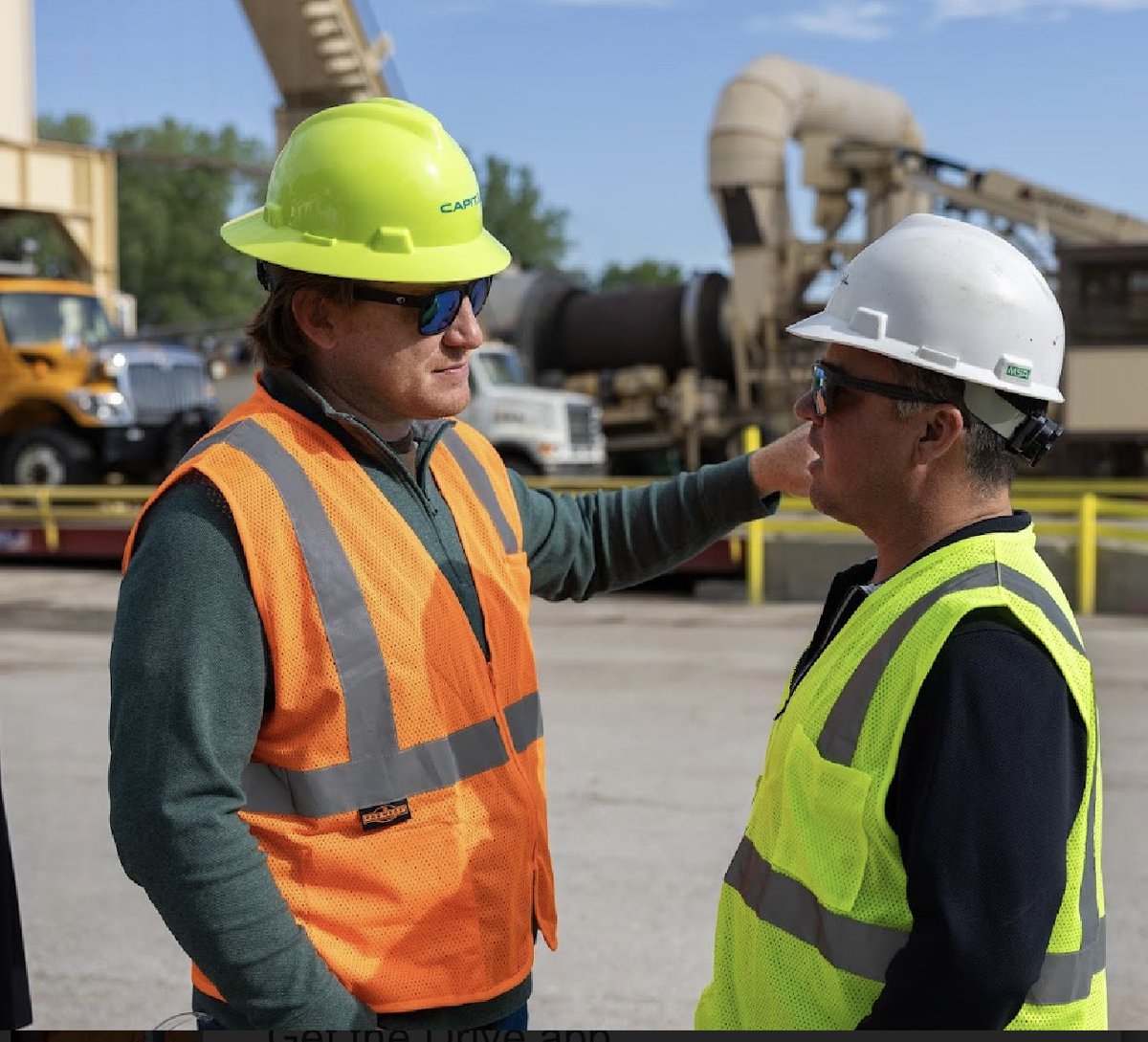 BigDiehl31's tweet photo. Nothing more important in Missouri than Infrastructure and development. Many thanks to Capital Materials for the asphalt plant tour, highlighting projects going on around the state, and a program they are facilitating to recruit folks into the work force. #buildMissouri #MoLeg https://t.co/hEpIG9sgIj