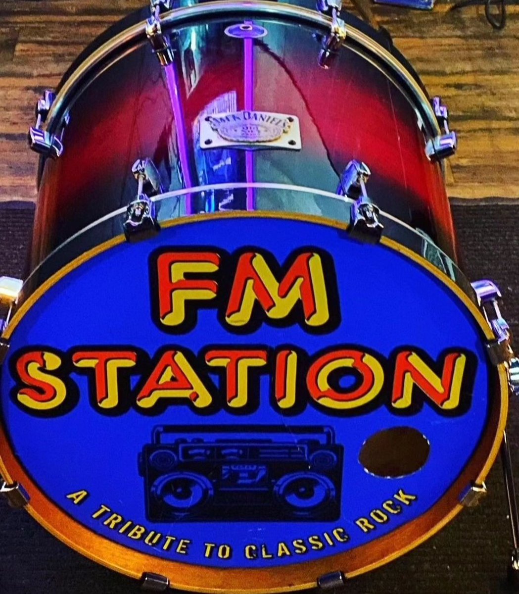 FM Station will be performing live tonight for your listening, and in some cases, viewing pleasure. They take the LWBC stage at 7pm. Dinner and a show? Yes please!

lonewolfbrewingco.com/music-events

📍18210 Yorba Linda Blvd, #YorbaLinda

#lonewolfbrewingco #ocfoodies #oceats #ochappyhour