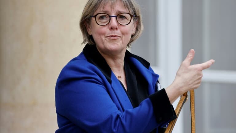 BFMTV's tweet photo. Sciences Po bloqué: la ministre de l'Enseignement supérieur estime que "les lignes rouge sont franchies"
https://t.co/P2bjoL4GwE https://t.co/V591YCdnJI