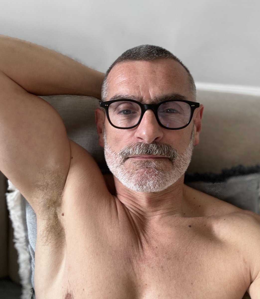 tiellesurmer's tweet image. Prêt pour partir en mode aventurier 
#Newhaircut
#newbeard 
#MUSTACHE