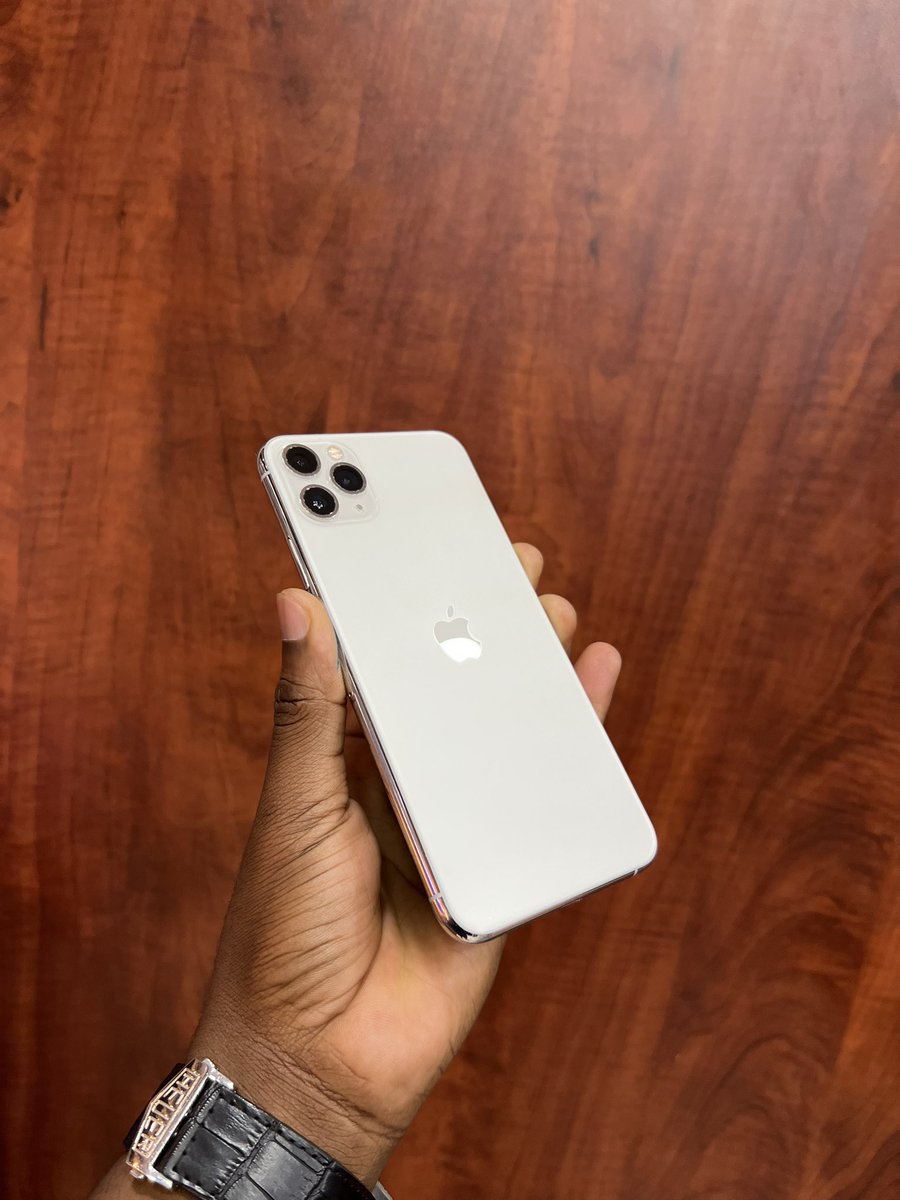 Friday offer🔥
Iphone 11 promax 
256 gb, clean piece 

1.45M cash needed 
Contact📞 0761339588