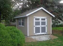 isn’t this shed so cute look it’s so small
