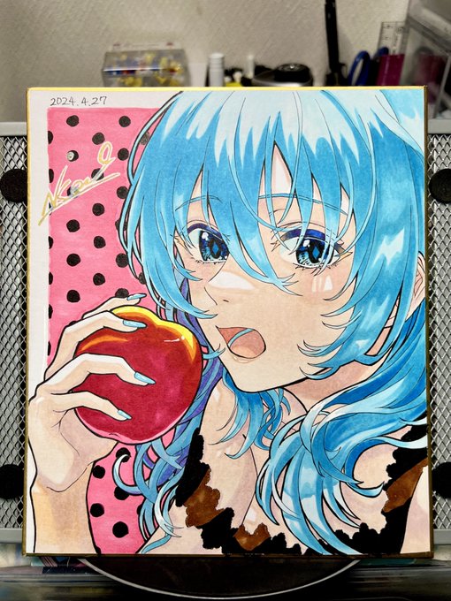 「apple blue eyes」 illustration images(Latest)