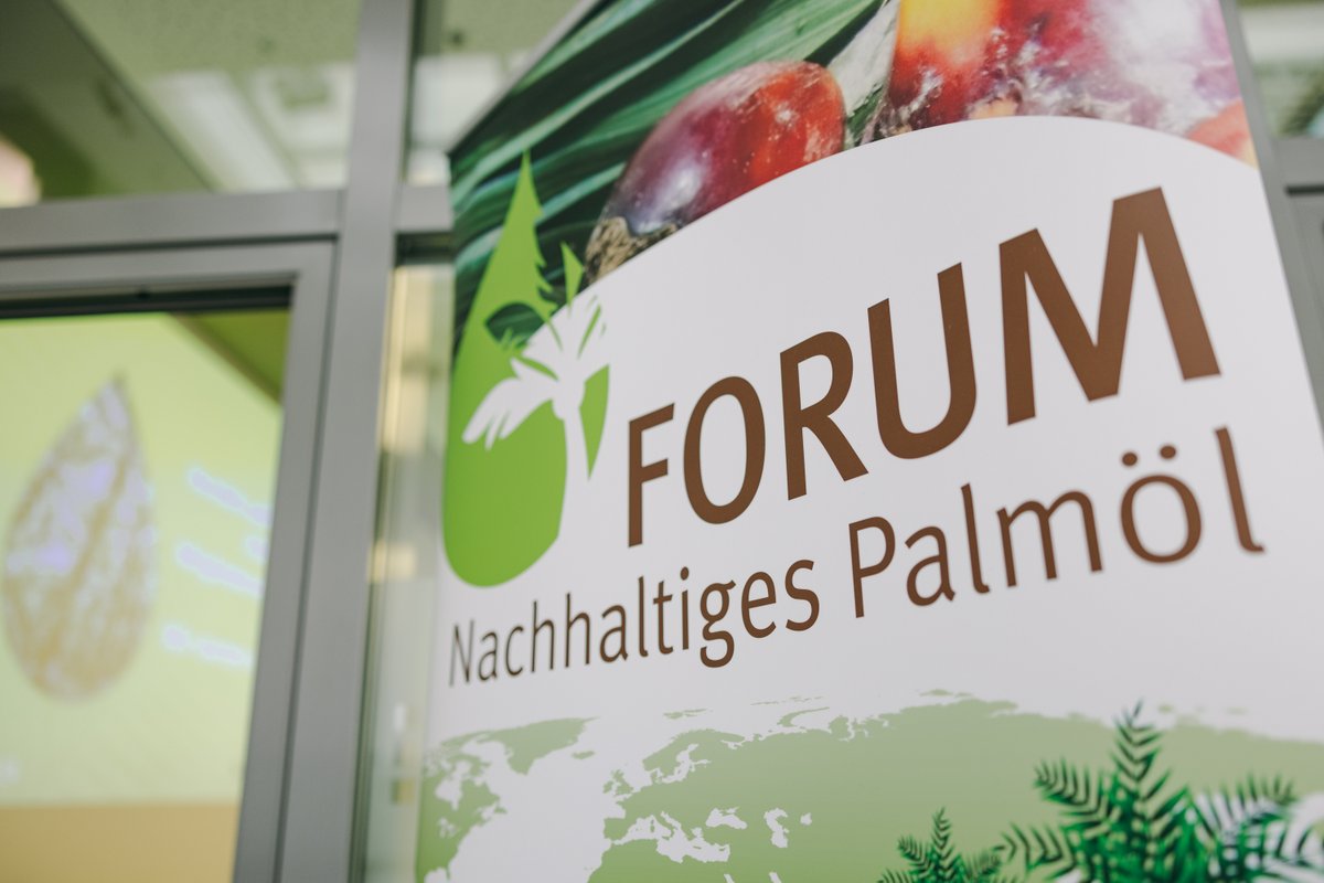 Gestern fand die #FONAP-Mitgliederversammlung in Berlin statt. 
Unsere Mitglieder wählten einen neuen Vorstand und fassten wegweisende Beschlüsse. 
Auch die Keynote von S.E. Arif Havas Oegroseno, Botschafter der Republik Indonesien, war ein Highlight.