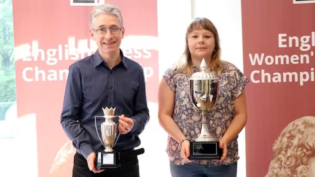The ECF is pleased to announce this year’s English Championship series will take place in May and June 2024. All events will take place at the Holiday Inn Kenilworth-Warwick. More details via englishchess.org.uk/english-champi… Photo shows last year's winners @MickeyAdamsGM and @ktoma3