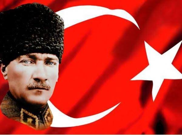 Halkını cehalet ve sefalete teslim eden yöneticiler yok olmaya, cehalet ve sefalete sürükleyen yöneticileri seçen halk ise köle olmaya mahkumdur. Mustafa Kemal ATATÜRK