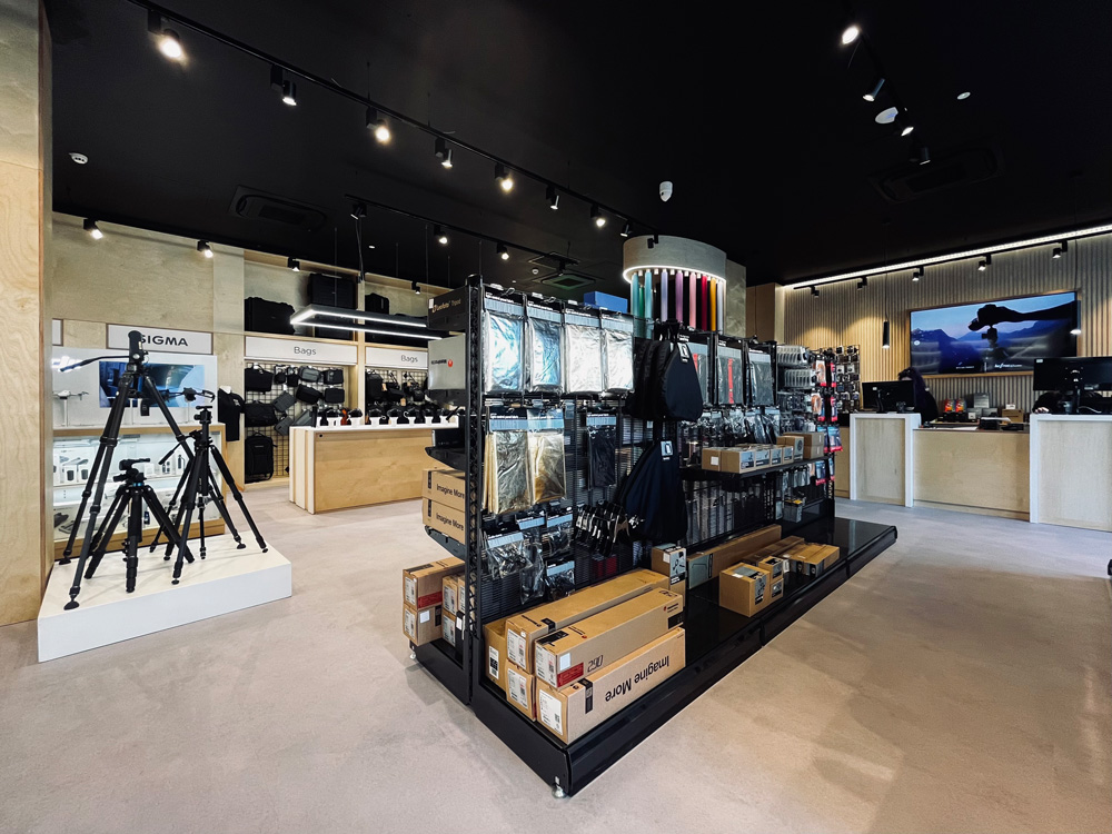 Wex Photo Video expands its investment in Edinburgh with new store opening. Find out more ➡️ a1retailmagazine.com/latest-news/we… #retail #retailnews #WexPhoto #photographic #retailer #expansion #newstore