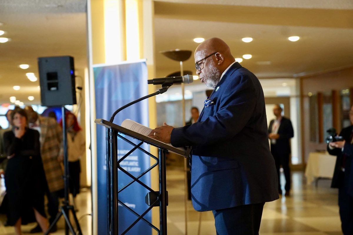 An honor to speak at the powerful exhibit, 'Who were the enslaved?' hosted by @SAMissionNY at the @UN. It's crucial to shed light on the lesser-known narratives of enslavement, like that at the Cape of Good Hope. I thank the organizers for creating this revelatory exhibition,…