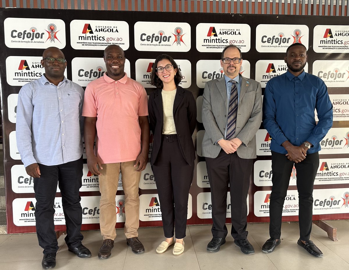 Comunicadores @AngolaOnu de @AngolaOms @ACNURAngola @WFP (representando todos os demais) se reuniram hoje com o @GeralCefojor para discutir parceria para formação de atuais e futuras/os jornalistas sobre os vários mandatos e o trabalho da @UN em Angola e no mundo.