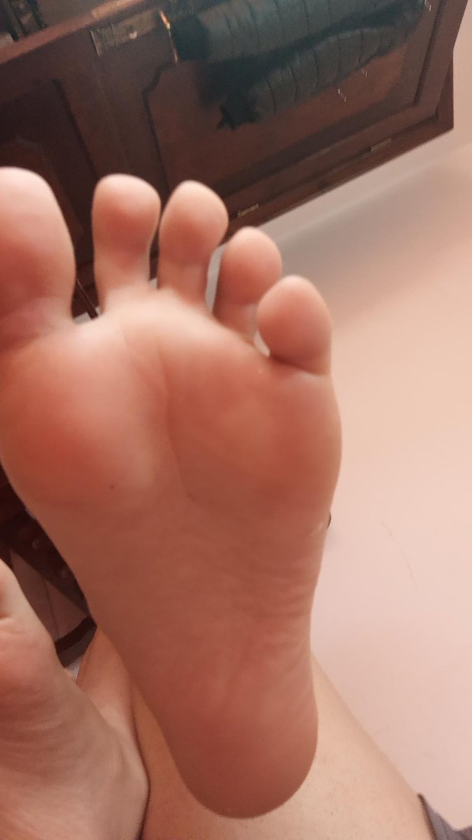 هاي صور لكلابي تعالو الحسو رجلي 🥵
unlockd.me/lusefr_666