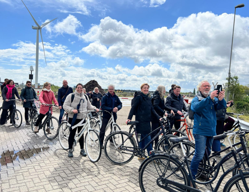 🚧  𝗗𝗲 𝗚𝗿𝗼𝗲𝗻𝗲 𝗠𝗲𝘁𝗿𝗼𝗽𝗼𝗼𝗹𝗿𝗲𝗴𝗶𝗼 𝗔𝗿𝗻𝗵𝗲𝗺-𝗡𝗶𝗷𝗺𝗲𝗴𝗲𝗻 𝗺𝗮𝗮𝗸𝘁 𝘄𝗲𝗿𝗸 𝘃𝗮𝗻 𝗰𝗼𝗻𝗰𝗲𝗽𝘁𝘂𝗲𝗲𝗹 𝗲𝗻 𝗰𝗶𝗿𝗰𝘂𝗹𝗮𝗶𝗿 𝗯𝗼𝘂𝘄𝗲𝗻
Onze regio maakte onderdeel uit van ‘Op pad met Vitruvius’. Lees over dit bezoek 👉 bit.ly/3UyOE8z