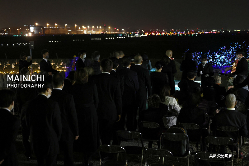 名古屋空港（現・愛知県営名古屋空港）で乗員乗客264人が死亡した中華航空機墜落事故は26日、発生から30年を迎えました。現場近くの慰霊施設「やすらぎの園」（愛知県春日井）で行われた慰霊式には多くの遺族らが訪れ、犠牲者の冥福を祈りました。
写真特集mainichi.jp/graphs/2024042…