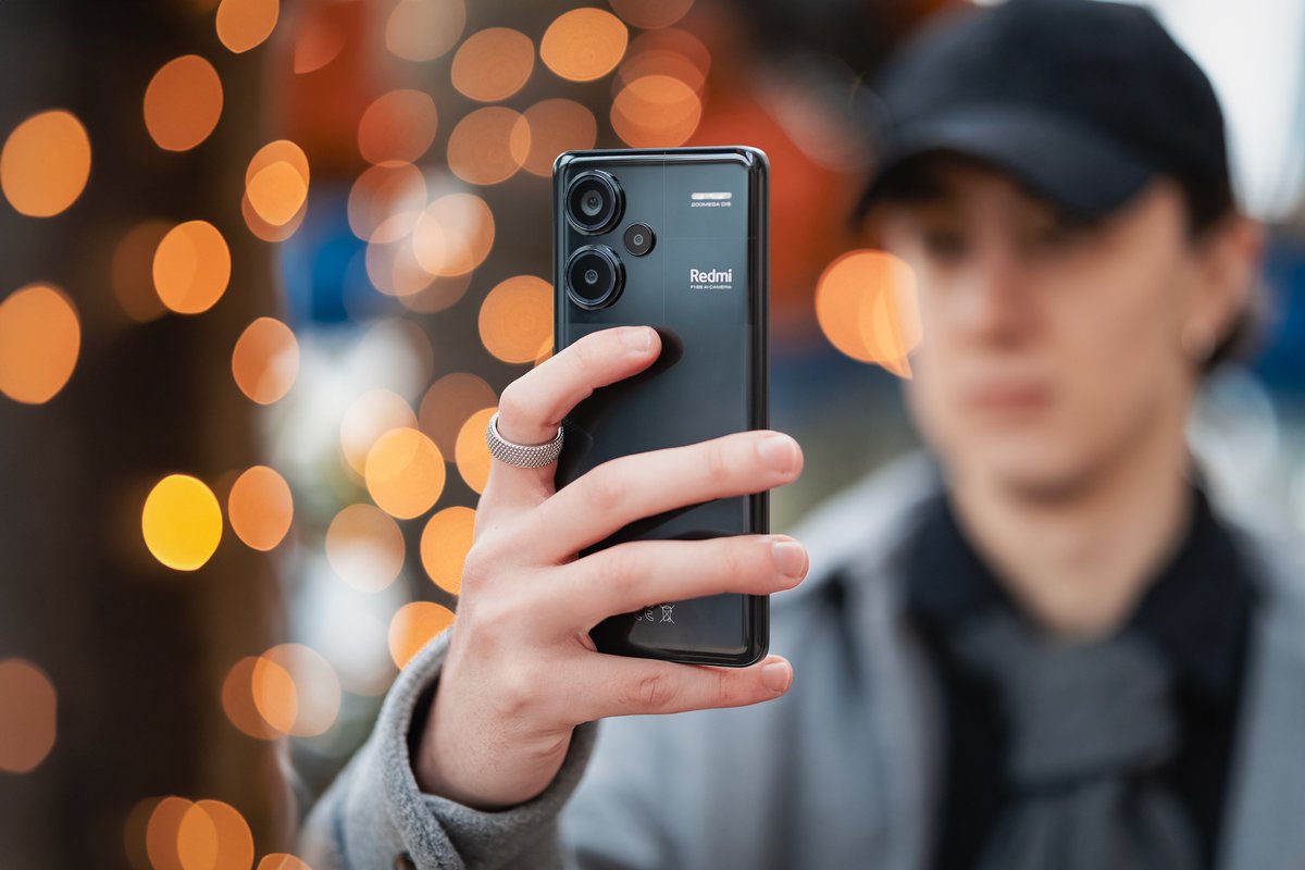 Make every shot iconic with a 200MP camera setup.

Hands on in the UK with our new #RedmiNote13Series smartphones.