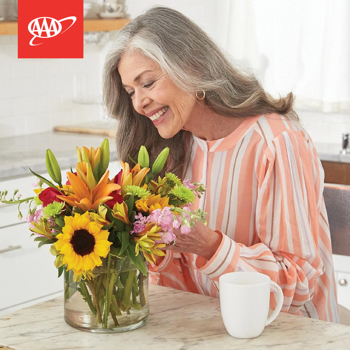 Make Mom smile with an extra special gift. Save up to 30% on flowers, gift baskets, sweets, and more. spr.ly/6017wllUt