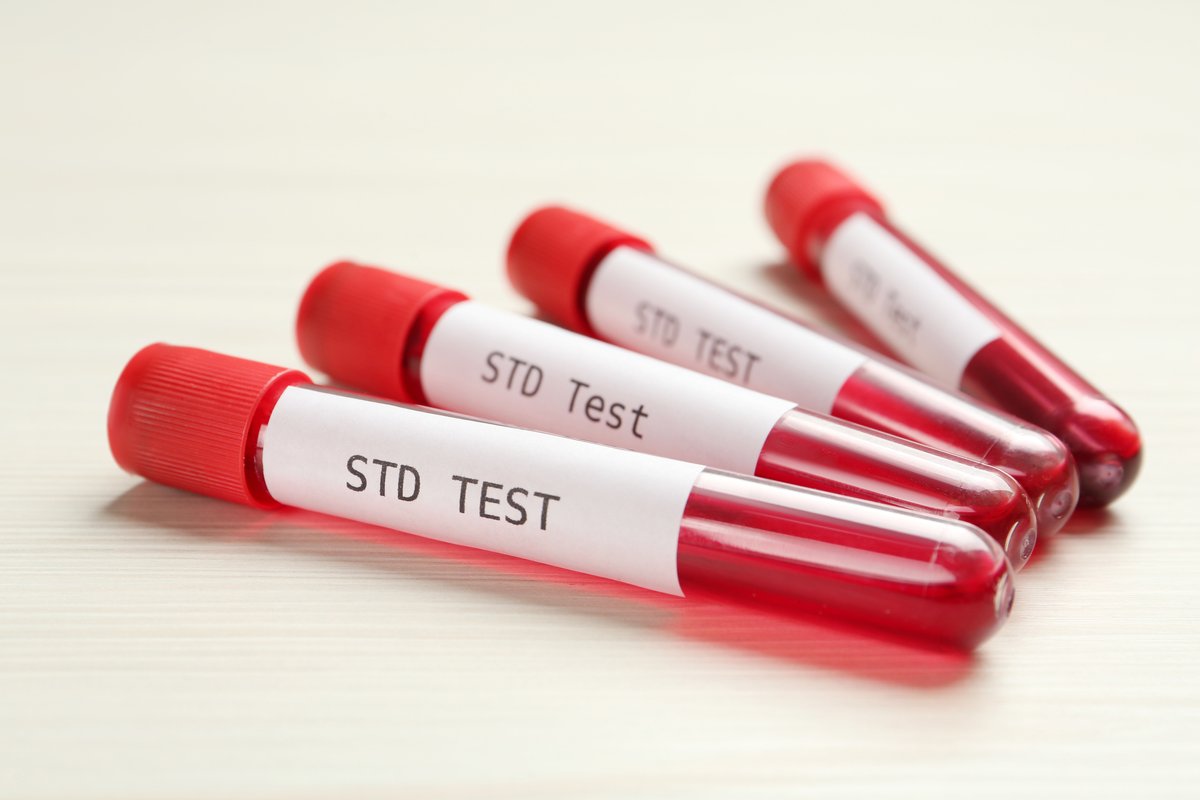 Get tested ‼️ 𝗧𝗢𝗗𝗔𝗬 ‼️ for STD/HIV at NJCU's Health & Wellness Center with @RWJBarnabas 🏥🩺 Dates: 𝗔𝗽𝗿 𝟮𝟲 and May 16 | 10am-2pm in Lot #4. Last patient seen at 1:40pm. #HealthAwareness #StayHealthy #NJCU