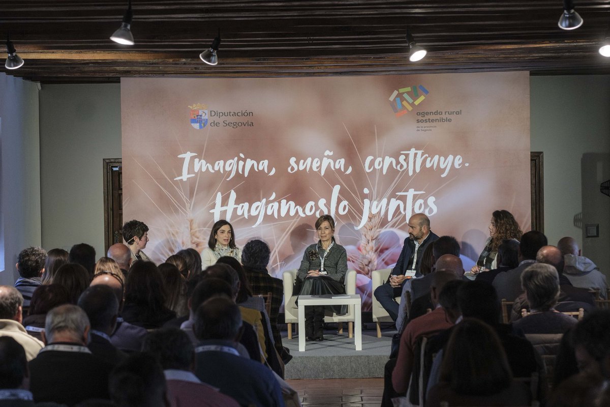 DipuSG's tweet photo. 🟢 📗 | La Diputación de Segovia presenta la primera revisión de la Agenda Rural Sostenible de la provincia de Segovia en el II Foro de Pedraza 2.0

https://t.co/tDVqvbaakv https://t.co/V8kM9TdZu0